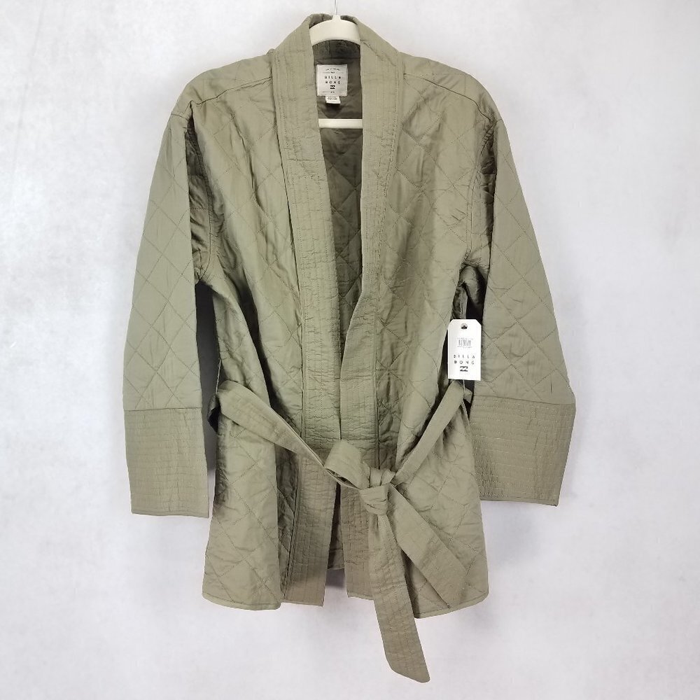 NWT Billabong Piece Out Jacket Utility Quilted Belted in Sage Green Women L